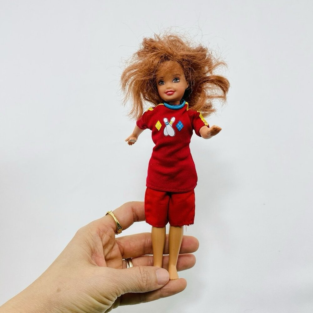 Vintage Mattel Barbie Doll Whitney Bowling Party Toy Girl Mechanical Arm Clothes